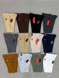 بنطرون قماش تركي • مقاسات ٣٠-٣٨ • مقابل كوزمتك الملكه