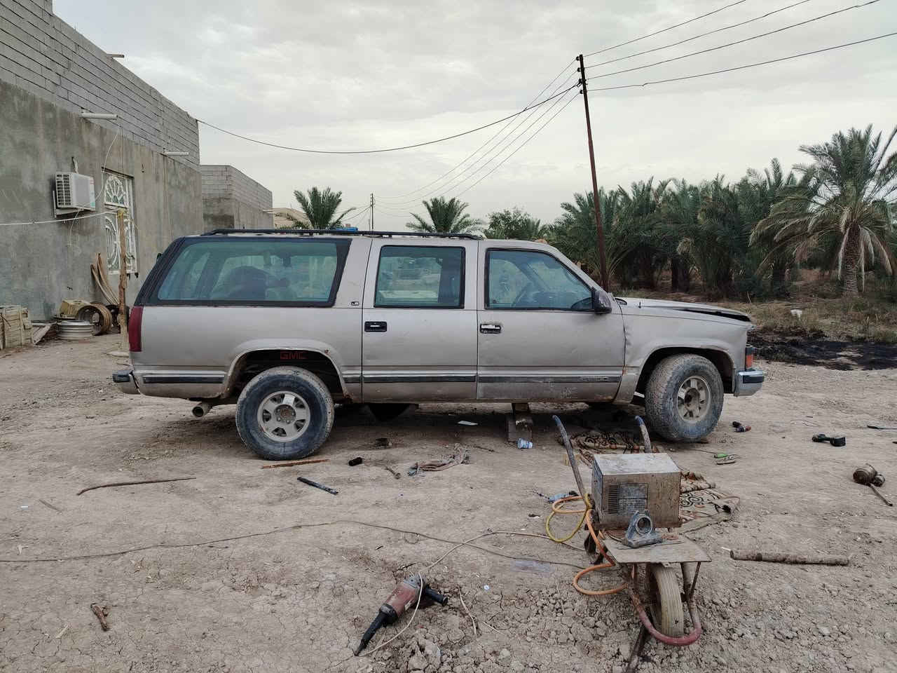 سلام عليكم ورحمة الله وبركاته مساء الخير خوان عنتي جمس موديل 1998 سيارا نضيفه حلوا محرك ٨ حجم ٥٠٠ كير حجم ١٠٠٠ رقم بغداد ألماني سياه من جوا كلها كهربيا سعر 25 ورقه بيها مجال الطيبين رقم الجوال ***********
