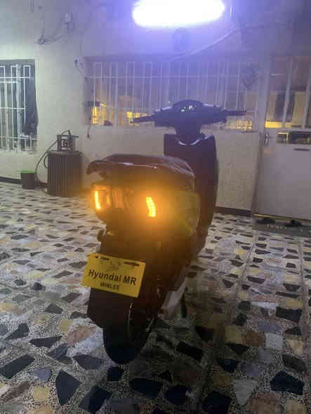 السلام عليكم   دراجه شحن للبيع كامله مكمله غراضها مرايات موجوده بس مشاده وشاحنتها موجوده اصليه  استخدام شهر واحد فقط دراجه جدا نظيفه 

الامين الثانيه مقابل مستوصف النفط 
السعر 1.150 مليون ومئه وخمسون وبيها مجال بسيط 
***********
