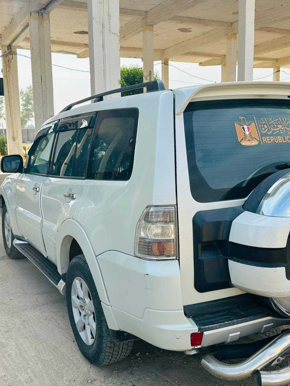 السلام عليكم
للبيع باجيرو حبتور 2009 خليجي فول موصفات
معروفه موصفاتها لجنايه 
بيها منضومه غاز
رقم بغداد انكليزي بسمي تحويل مباشر
كير ومحرك مكفولات تخم تاير جديد حداديه جديده
تبريد ٣ قطع شغال فور ويل شغال السياره جاهزه وخير من الله ترايك وين مايعجبك مسويها ادامه كامله منضومه بانزين بخاخات جدد تخم بلكات عبوه فيتبم كامله السيارة خير من الله لايت زنون كهربائيات كلها شغاله
السيارة مكفوله من الضربه والتبديل بيها مكانات صبغ جماليه بدون دواخل او ضرر
سعرها 118 
*********** واتساب 
***********
