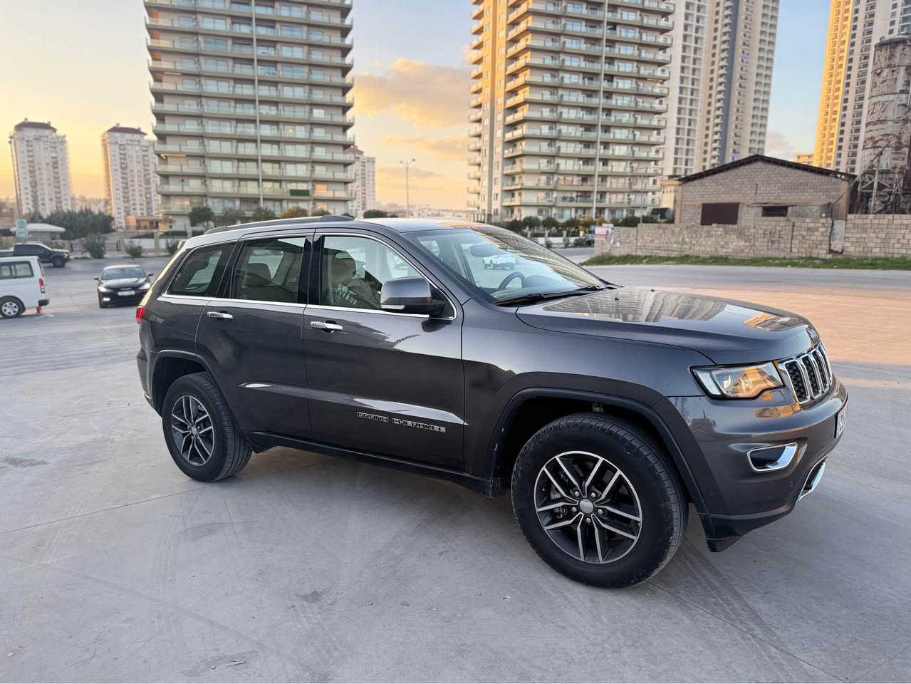 السلام عليكم ورحمةاللە وبركاتە
جيب لاريدوو ٢٠١٨مواسفات امريكي  لميتد تةنها ٤٧ هةزار روشتووة 

بصمە 
بانوراما 
دەبل اكسل ڤليوم
كامل رادار 
شاشە 
كاميرا 
لايت ليد 
دەرگاي دواوە جەك 
زور مواسەفاتي تر 
بێ ليدران دوو بست كارتي هةية 
نرخي ٢٧٥ ورقة 

0770 152 5035

0770 151 9905

عربي 
جيب لاريدوو مواسفات امريكي ٢٠١٨

بصمە 
بانوراما 
شغال 
لايت ليد
باب خلفي شفت 
كامل رادار 
شاشە كاميرا 
دفع روباعي ڤوليوم 
مواسفات معروفە  
بدون صبخ 
شبرين بارد 
السيارە داخل السلمانيە 

0770 152 5035

0770 151 9905 السليمانية, العراق
