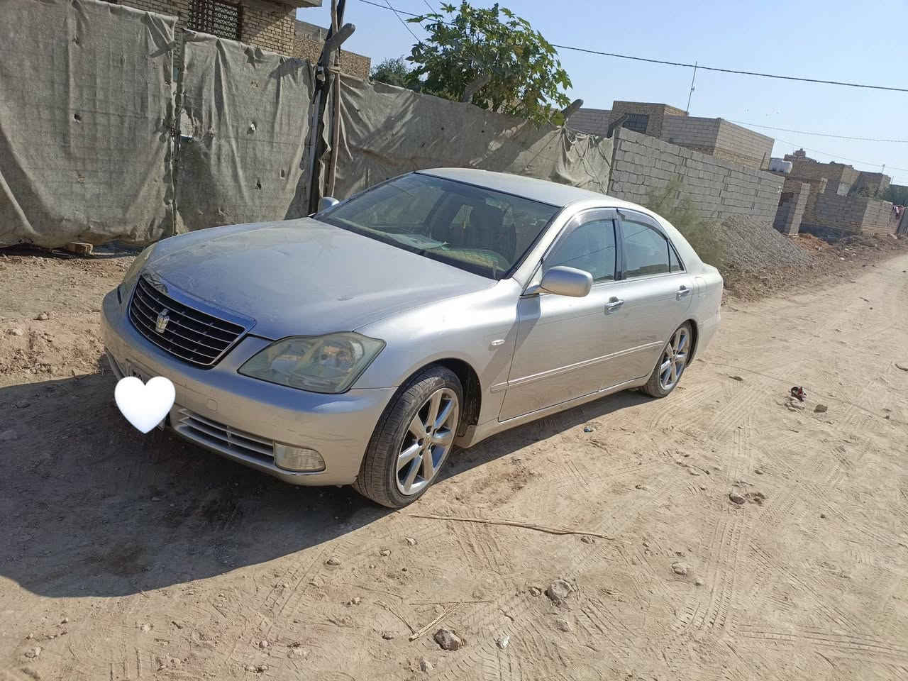 سلام عليكم سياره شاهينه للبيع كير ومكينه وحداديه ما بيهن شي وكهربائات شغاله كلهن بيه رقم بس اكفلك سرقه وعشاير السعر 37 وبيه مجال بيع او مراوس مكاني ديوانيه للاتصال ***********
