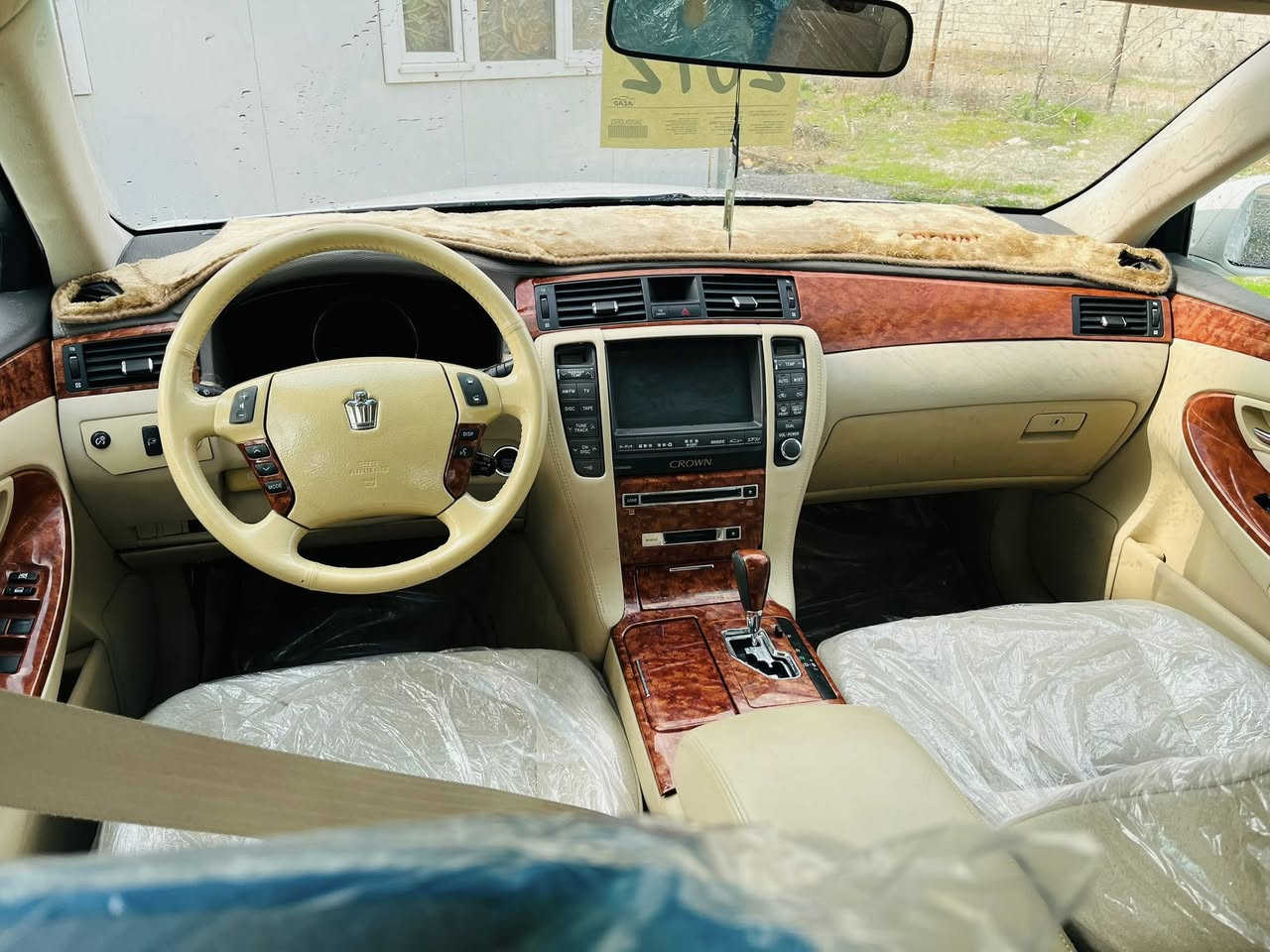 ماشاءالله شاهانه
شاهينه براوا ٢٠٠٥گيرومه كينه كه وره بيدوكه ل ٧٥كمرويشتو كامل جايز ٢٥٠مه سروفي نيه. كه رمي بريك جامه كاني. هه موي مه ز بوت كراوا. كامل جوانكاري و حه ماموبوليش كراوا ده حامي بوده حامي به شه رته سه قف شوشه يه ويلي نه وتي. به وشه رته له رسمه كان جوانتر بيت. شوين ژاراوا قه لا دزي. سحري ٥٢وشتيك مه جال ***********
٥٢كه لا
