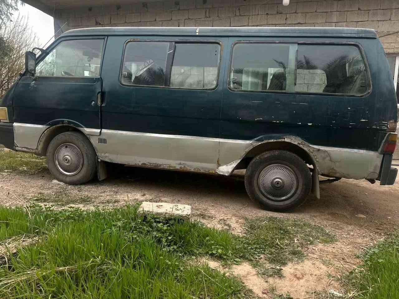 السلام عليكم سياره كيا بستا موديل ٩٣ سنويا ٢٦ كير محرك اكسل خير من الله بطاريه جديد  وسلف مصفر هيئه السعر ٢٧ وبيه مجال الطيبين ديالي شهربان ❤️***********
