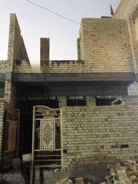 بيت  ٧٠ متر هيكل طابقين يحتوي على ٣ غرف نوم واستقبال ومطبخ واجهة ٦ ونز...