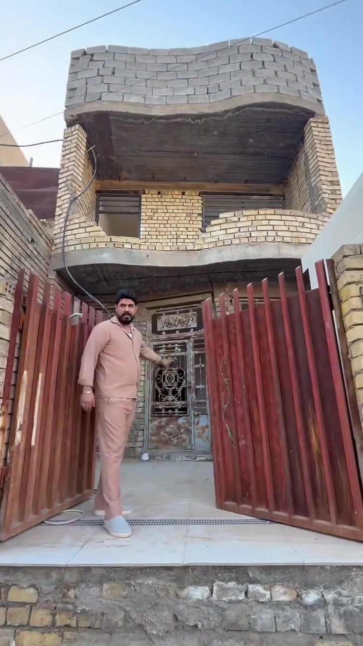 سلام عليكم 
بيت للبيع ١٢٠ متر 
التفاصيل كامله داخل الفيديو الاستفسار اكثر اتصال على الرقم 
***********

