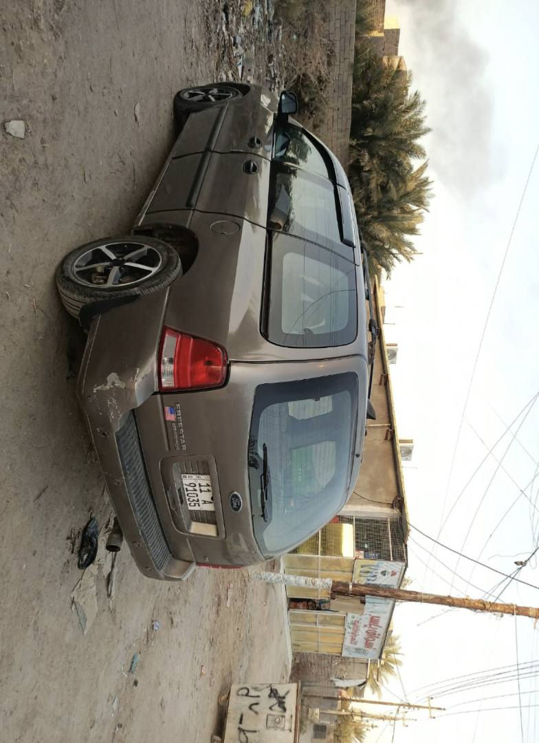 ‏السلام عليكم  (سياره للبيع او مرواس)
‏
‏فورد  فري ستار  2004
‏رقم بغداد الدولي وبأسمي وسنويه لل (28) 
‏
‏محرك كير تبريد حداديه وكهربائيات  فول وجاهزه
‏
‏السياره نضيفه خارج وداخل وما ناقصه شي مال جناي
‏
‏مكانها ___البصره___  __قضاء القرنه__نهر الباشا 

‏السعر  (60)  وقابل للتفاوض  ***********
‏
‏
‏
‏
‏
