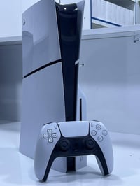 PS5 Slim • 1TB • ٣٦ ساعة استعمال