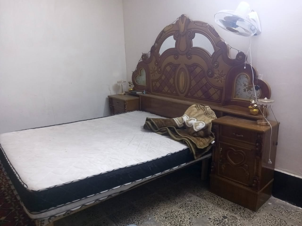 إسلام عليكم غرفه خشاب صا ج تزكام ستعمال اقل الشهرين اي ضرر ما بيهه السعر 900وبيه مجال ***********
