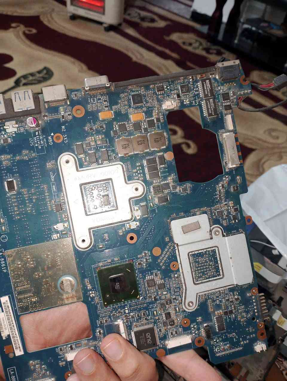 السلام عليكم لابتوب تفصيخ او 
قطع للبيع قيم وخذ الشاشه خربانه ملاحظه


**إذا كنت صاحب هذا الإعلان وتريد حذفه لأي سبب، رجاءا أرسل رسالة إلى الدعم الفني**