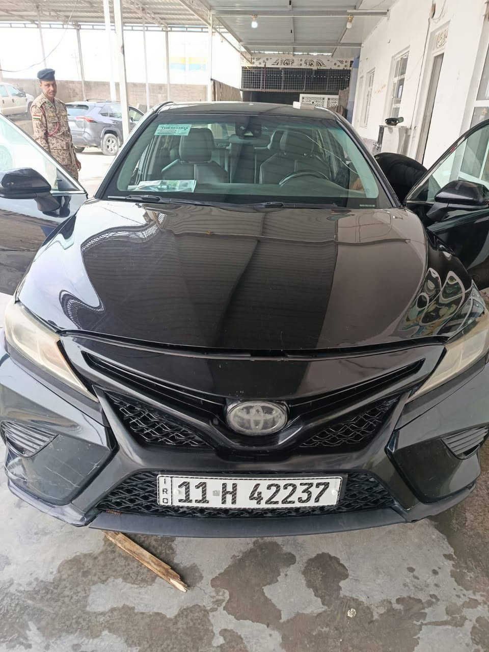 السلام عليكم
للبيع فقط 
كامري موديل ١٨ اس اي معروفه موصفاتها لون اسود  رقم بغداد الجديد سنويه وهزة جديدة بأسمي شخصيا حادثها جاملغ وبنيد صور الحادثها وسونار بالمنشور  مكانها النجف خان النص 

السعر ١٤٥ وبيها مجال ***********
