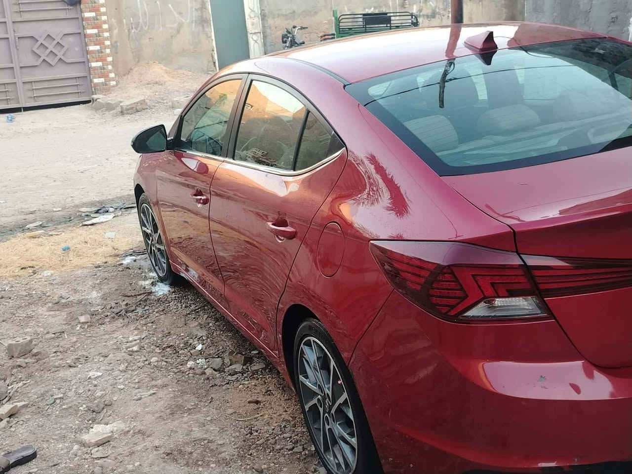 سلام عليكم النترا موديل 2020 فول مواصفات سياره جديده وارد امريكي حادث جاملغ الايسر مبدل وبنيد فقط صبغ سيارة جديدة بمعنى الكلمة منظومة تبريد جديدة السعر 130 رقم صاحب السيارة ***********
