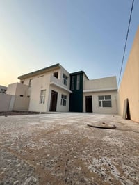 مجمع أبو تراب • 240م • كراج سيارتين