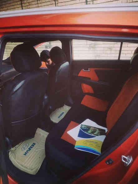 سلام عليكم سبورتج موديل 13 فول مواصفات واحد على واحد معروفه مواصفاتهه 
بنرامه بصمه شفط مري هواي بيهه سوالف مكينه 2000 دوش رقم بغداد انكليزي مكان شعلة   
السعر /140 بيه مجال لطيبين سونار مرفق بلصور
الرقم ***********
