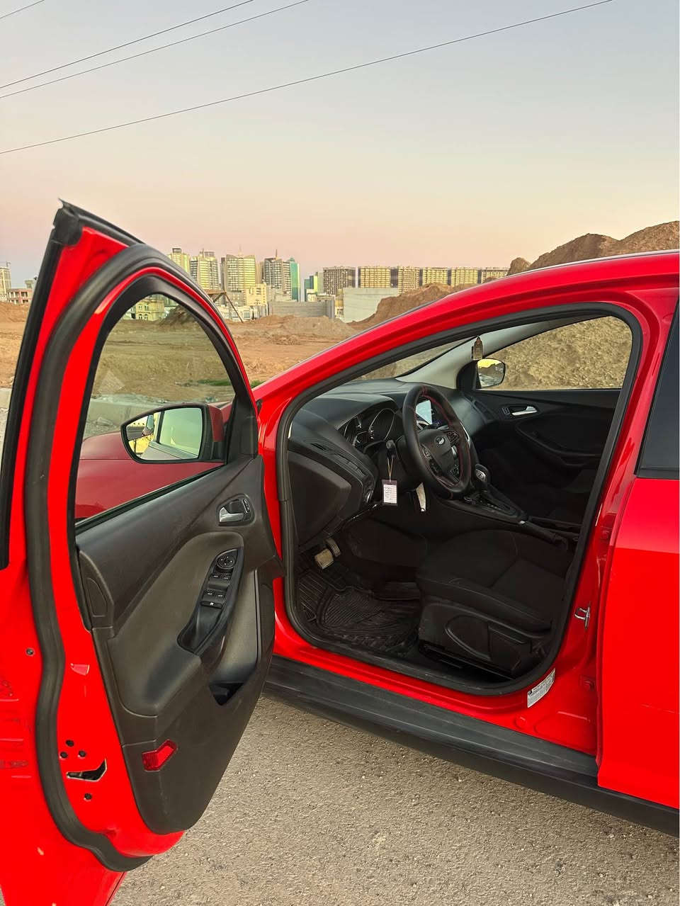 السلام عليكم 
للبيع فورد فوكس موديل ٢٠١٧ لون احمر رقم أربيل مواصفات SE، ماشي ١٩٨٠٠٠ كيلو، ضرر ٣ قطع صبغ بونيد و٢ جامرلغ
سعر ٨٢ ورقة وبي مجال
للاستفسار على الرقم 
*********** واتس اب أربيل, العراق
