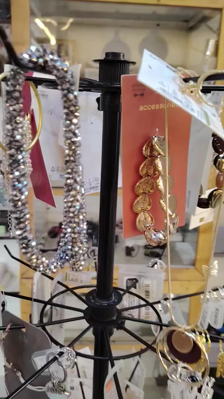 سلام عليكم حبايب قلبي
فتح اكسسوارات قطع كلش حلوه واسعار بعد احلى
المكان الاسكندريه قرب ثانويه الاسكندريه للبنات


**إذا كنت صاحب هذا الإعلان وتريد حذفه لأي سبب، رجاءا أرسل رسالة إلى الدعم الفني**