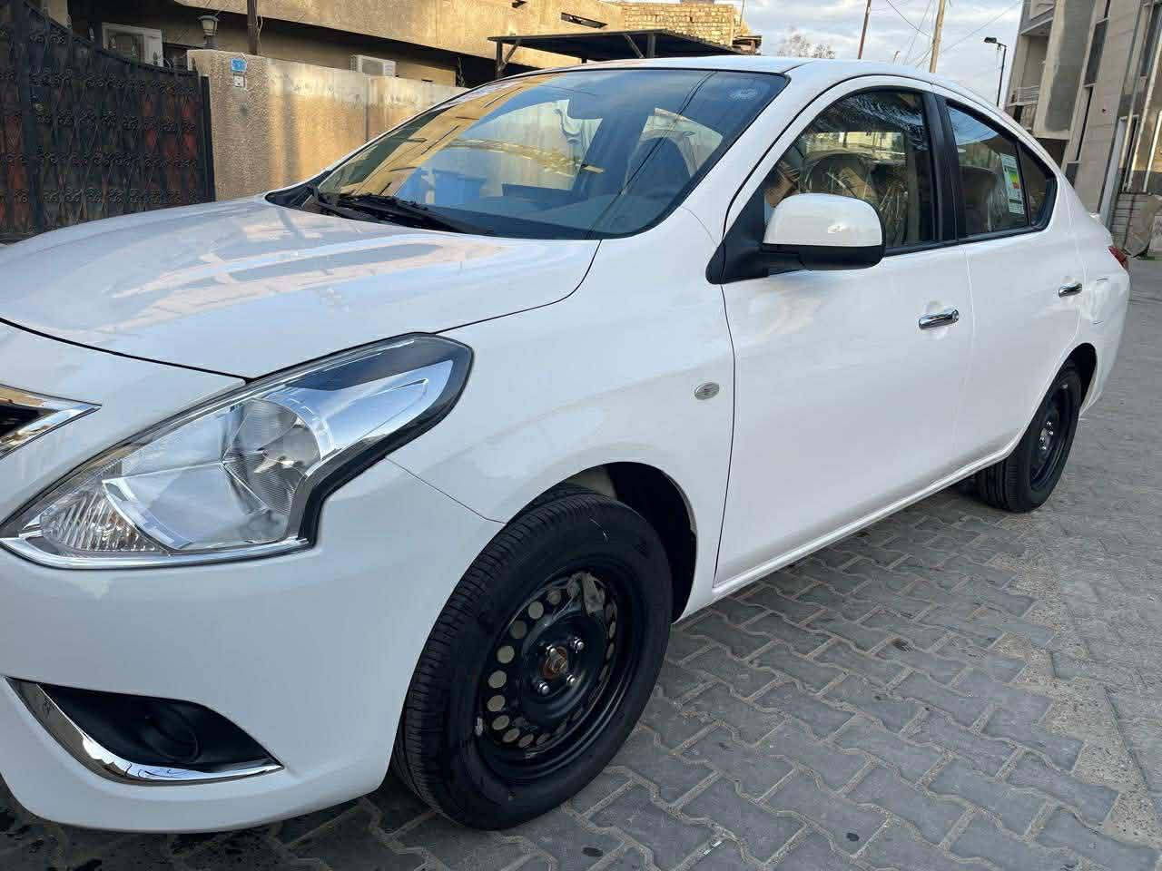 نيسان صني موديل 2025 هندي
السياره زيرو صفر كيلو متر وكاله مجانيه شاشه  الجديده مال لكزز السعر 132قفل ***********
