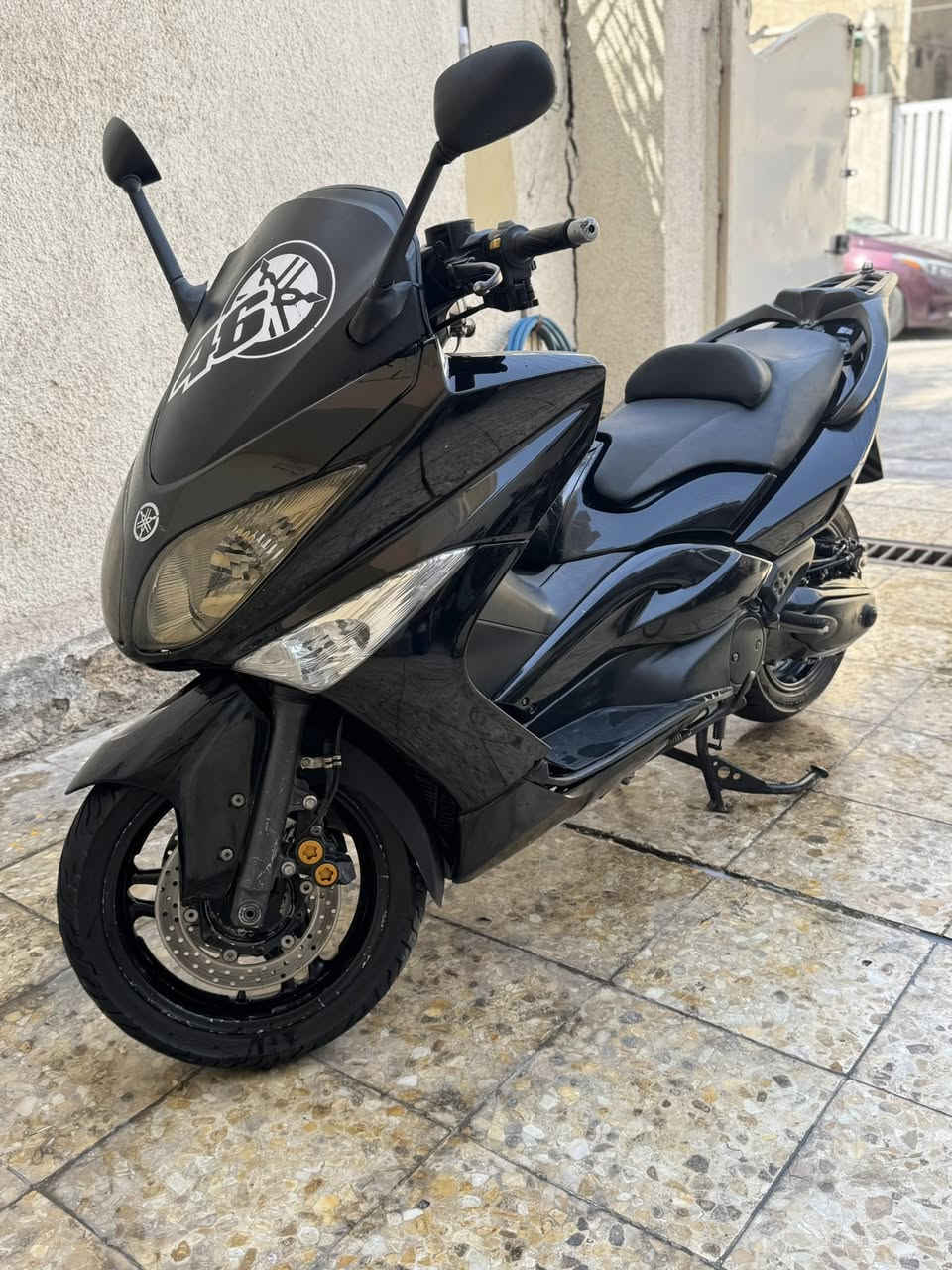 سلام عليكم تيماكس 2011 للبيع 
مكينه كفاله عامه عل ضمان 
ماشيه 24 الف حقيقي 
ترايك وين ميعجبك مكاني بغداد 
رقمي ***********
