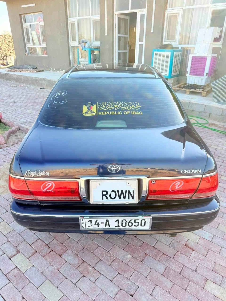 🚗 تويوتا كراون موديل 2002 للبيع 🚗
المواصفات العامة:

• اللون: نيلي مميز.

• الرقم: ألماني (نظام الإنكليزي الجديد) – المداورة مباشرة باسم المشتري.

• الوضعية: كفالة تامة من "الكص"، السيارة جاهزة تماماً وما ينقصها أي شيء (كلشي جديد).

⚙️ المحرك والميكانيك:

• المحرك والكير: محرك جديد (صار له 7 أيام فقط من ركب)، (تحويرة كاملة وجاهزة).

• الحدادية: بنسبة 70%.

• التبريد: فريزر ثلج (تبريد أمامي وخلفي ).

✨ الإضافات والمميزات:

• تبريد خلفي منفصل.

• نظام (4 دكم) 

• تخم تاير جديد.

• ويل كب أصلي.

🛠️ حالة البدي (الحادث):

• ضربة  في  (الجنطة الخلفية) فقط، وباقي البدي سليم وكفالة.

💰 السعر:

• 115 ورقة (بها مجال بسيط جداً للشراي ).

📍 الموقع المعاينة:

• النجف الأشرف – طريق (نجف - كربلاء)، عند العمود 133.

📞 للتواصل والاستفسار:

• الهاتف: ***********

مراوس فقط كوري اراوس
