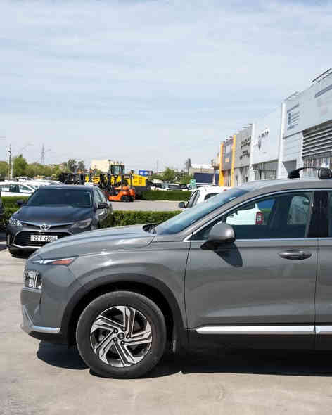 للبيع فقط 
Hyundai Santa Fe SEL 2022
وارد أمريكي
ضرر السيارة جاملغ أمامي جهة الراكب
مواصفات sel

🔹محرك 4 سلندر 2.5L
◼️كشنات تدفئة + تحكم كهرباء
◼️شاحن لاسكلي 
◼️نظام دخول بدون مفتاح 

🛡️أنظمة السلامة و مساعدة السائق 
♦️نقطة عمياء
♦️تنبيه حركة المرور الخلفية
♦️مساعدة الحفاظ ع المسار
♦️نظام الخروج الأمن للركاب (يمنع فتح الأبواب اذا أكو دراجة أو سيارة جاية)

ماشية 26 ألف فقط

مرقم أربيل بأسم شركة تريد وكالة أو تحويل 
مكان السيارة بغداد مجمع بدور بغداد السكني تجمع أهالي

السعر 21.000💲

رقم الشاصي مُرفق 
5NMS24AJXNH465071

للاستفسار 
*********** اتصال أو واتساب
