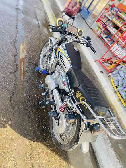 السلام عليكم 

دراجه تايكر سونك جديده طك باكيت بابا اول مو مقلد جديده برغي ما ناقصها بعدها بترابها للبيع السعر 725 وبيها مجال مكاني بيجي دراجه تاخذها برغي متحط عليها وشرط انطيك بيها من نشاط ومن كلشي للتواصل *********** ما متواجد عل فيس قليل 👋🏻
