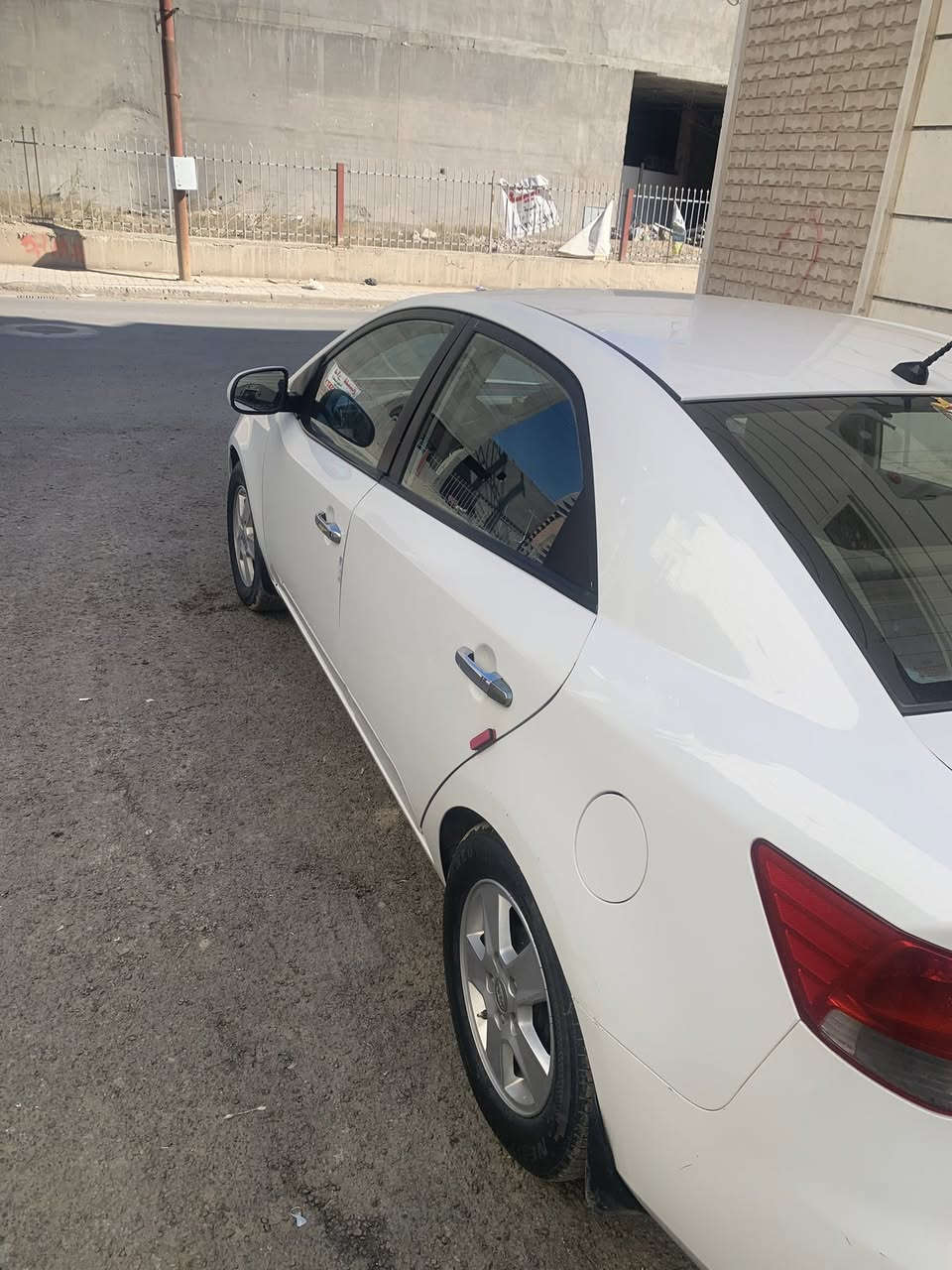 السلام عليكم كيا سيراتو 2011 خليجي رقم سليمانية سنوية تسقط ب2028 للبيع فقط
حدادية صدر امامي خلفي جديد
تخم تاير جديد 
باتري جديد 
دوشمة جديده
شاشة + كامرة
منظومة غاز حكومية
السيارة مكفولة من كلشي عدا صبغ قبق جنطه وباردين صغار بالباب مال سايق والخلفي مثل ماوضح بالسنور المرفق
السعر 97$ وبي مجال
للتواصل***********
