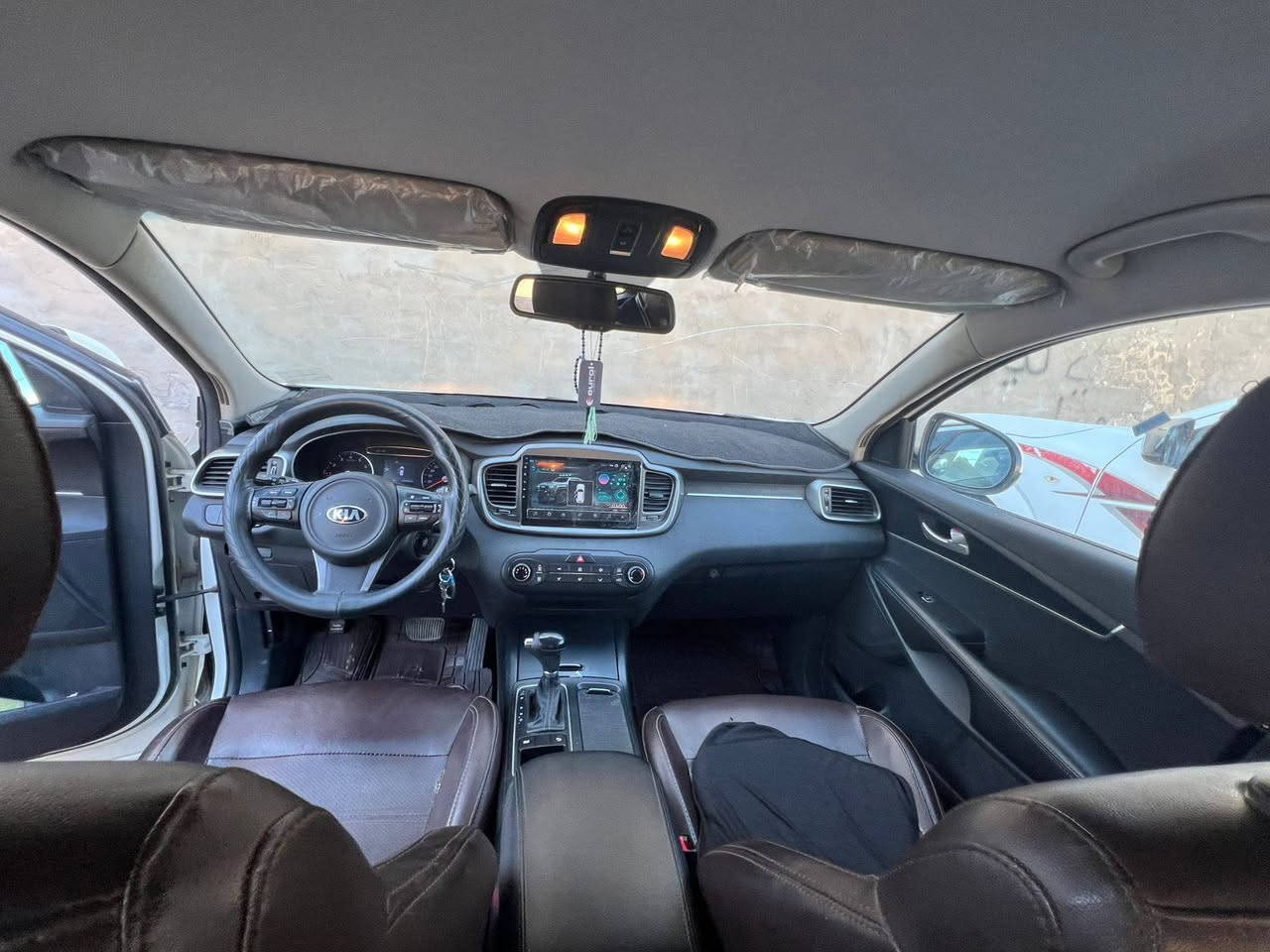 السلام عليكم
سورنتو ٢٠١٦ كفالة عامة ماشية ١٤٢ محرك كير كشر كلة على الشركة مواصفات عادية بردات حساس خلفي تحكم كامل شاشة كشن جلد قرميدي رقم واسط مميز ١٩٩٨
مكاني واسط الاحرار السعر ٢٠٢
***********
