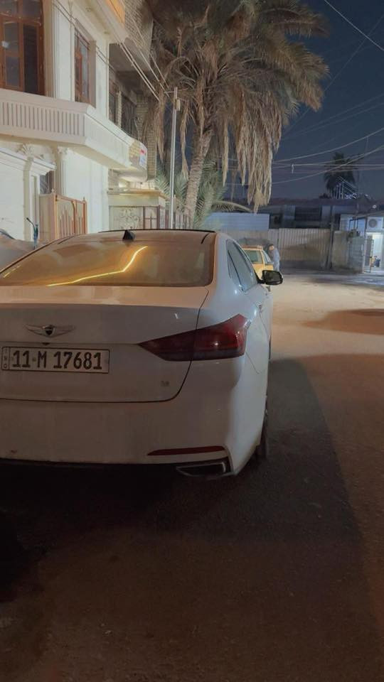من رخصة الأدمن 
جنسز 2015
حادث السيارة فقط البنيد 
والجاملغات مصبوغة توحيد لون بدون معجون بدون تعديل
شواصي لغود كفالة 
ايرباك دركة فقط 
السيارة فول مواصفات برستيج 
ملاحضة ( السيارة بيها كازكيت) 
أبيع على وضعها 
السعر 130 
رقم التلفون ***********
