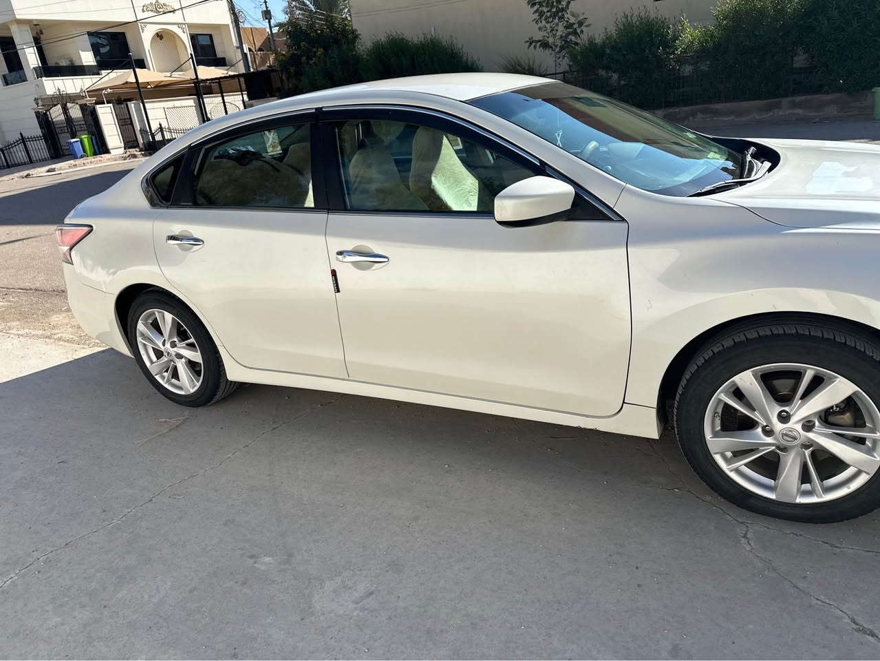 للبيع🤍🤍
نيسان التيما خليجي موديل ٢٠١٦ مكفولة من الدعامية للدعامية 
فئة sv
حدادية جديدة بحيث متسمع طكة ابددد
تخم تاير جديد 
كهربائيات فول الفول 
منظومة زنون عالي ناصي بحيث نهارر
مكينه وگير مكفولة بحيث تاخذه تفحصهه وين ميعجبك 
شاشة اندرويد شادلهه جديده
رقمهه اربيل الجديد 😍
السعر ١٤٨$وبيهه مجال بسيط 
للاستفسار الاتصال او واتساب *********** Singapore
