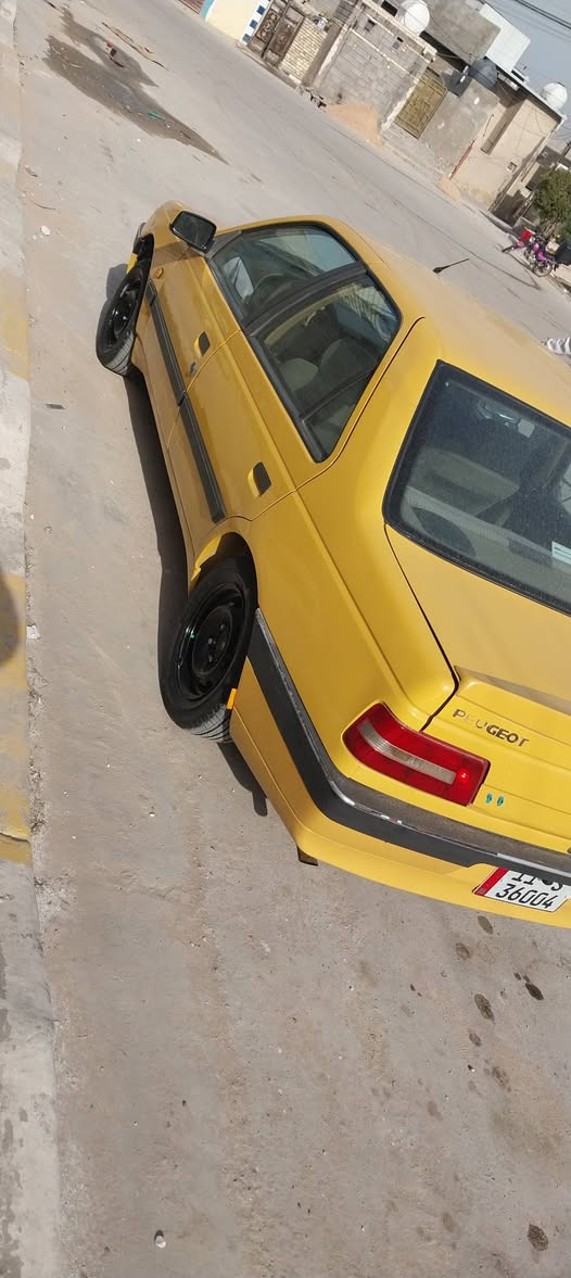 للبيع بيجو موديل ١٦ سيارة جديد بيه بس بنيد مبدل فقط بدون اي ضربه السعر ٤٢ ورقه مكينه جديد مكانه بغداد مدينه الصدر  ***********
