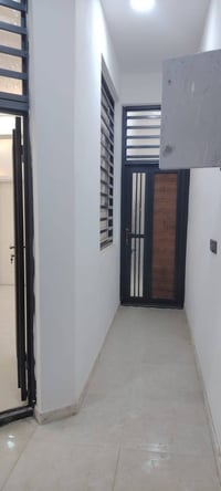 حي الاطارات • ١٠٠م • ٣غرف