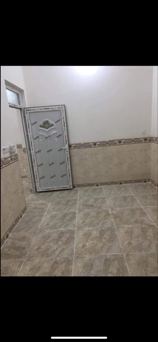 اعلان
شقة للايجارطابق ثاني جديدة صفر (عوائل فقط)
تحتوي على غرفتين نوم وصالة كبيرة ومطبخ وحمام وسبلت 
السعر الايجار الشهري (200)الف 
العنوان - شارع الزهور بالفرع المقابيل افران الكرخ 
للمعلومات اتصل ***********
