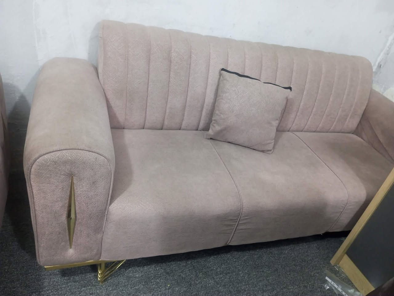 بيع مستعجل كلش 
تخم تسكام عشر نفرات مابي ضرار ب٣٠٠ قفل قفللللل شراي خاص


**إذا كنت صاحب هذا الإعلان وتريد حذفه لأي سبب، رجاءا أرسل رسالة إلى الدعم الفني**