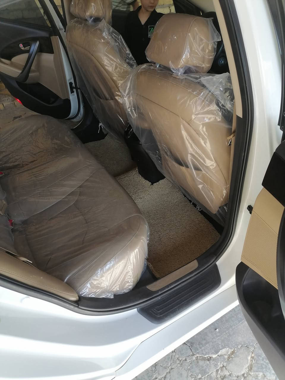 ازيرا ٢٠١٣ خليجي رقم شمالي كفاله من صبغ ومعجون محرك ٣٠٠٠المرغوب مكفول من الفتح كير مكفول من الفتح تخم تاير جديد كشنات جلد بيجي فول من عدا بصمه وبنوراما سنويه لل٢٨ رقم دولي تريد وكاله تريد مداور مكان السياره ديوانيه للاستفسار خاص ***********
