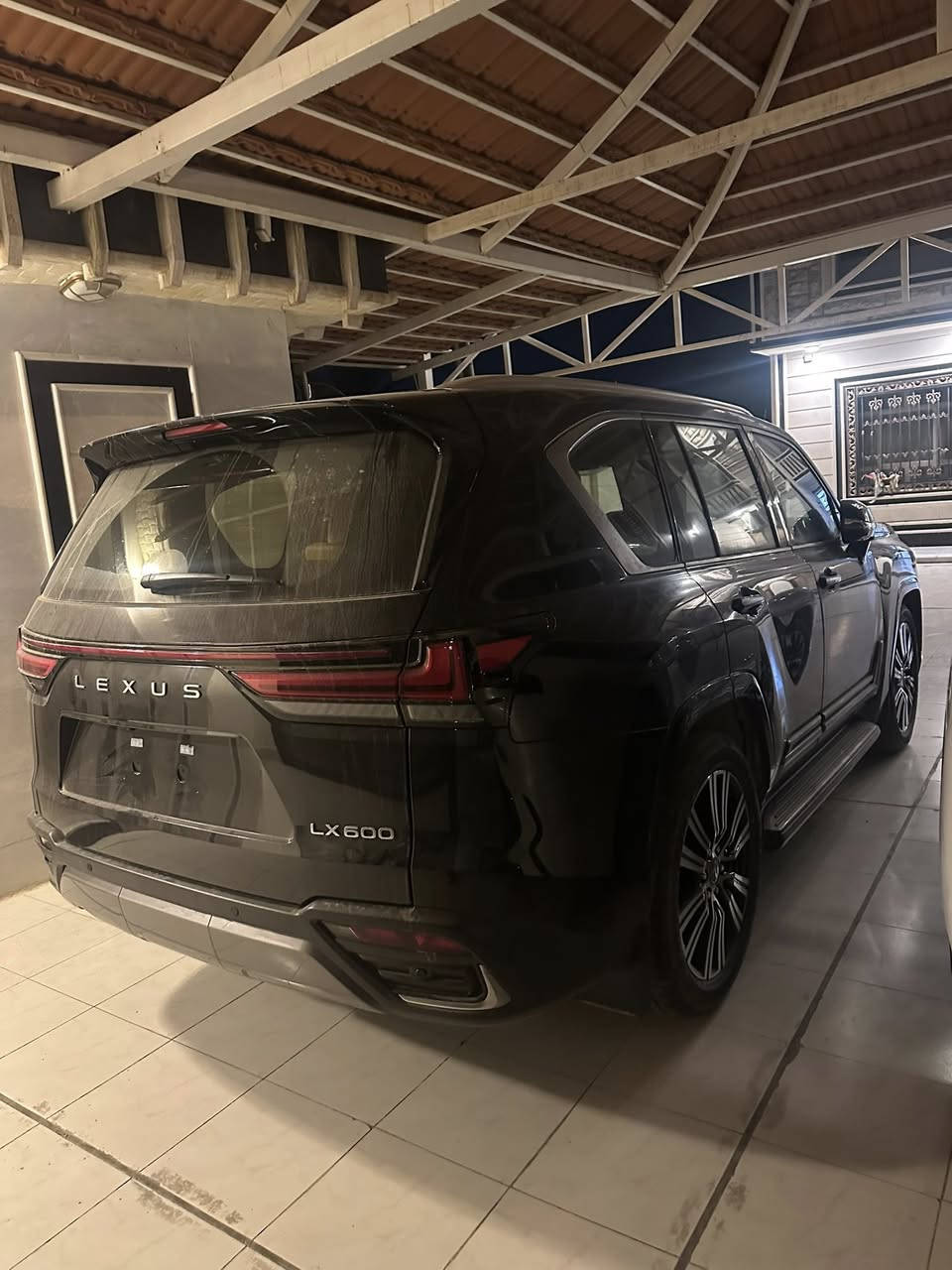 للبيع لكزس 2025 زيرو رقم بغداد
***********
