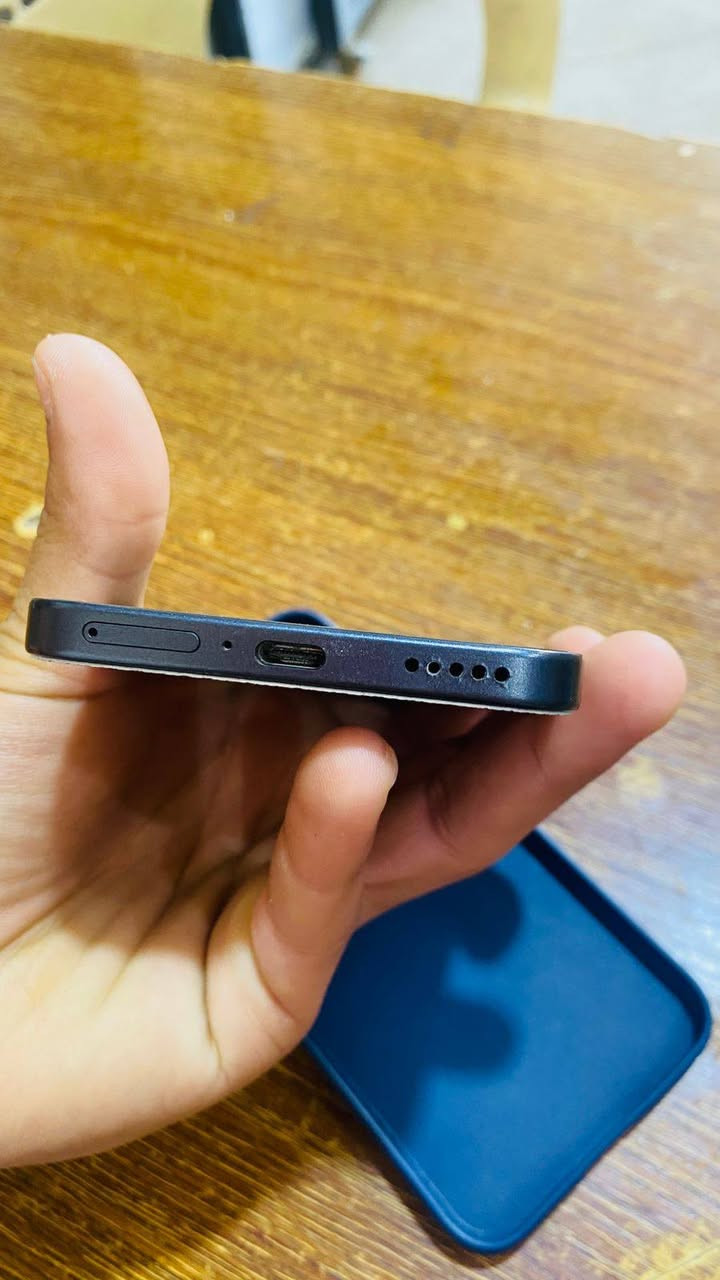 السلام عليكم
هونر 400 ذاكره ٥١٢ بطاريه 5000 جهاز نظيف مابي اي شخط للاستفسار الاتصال على ***********
