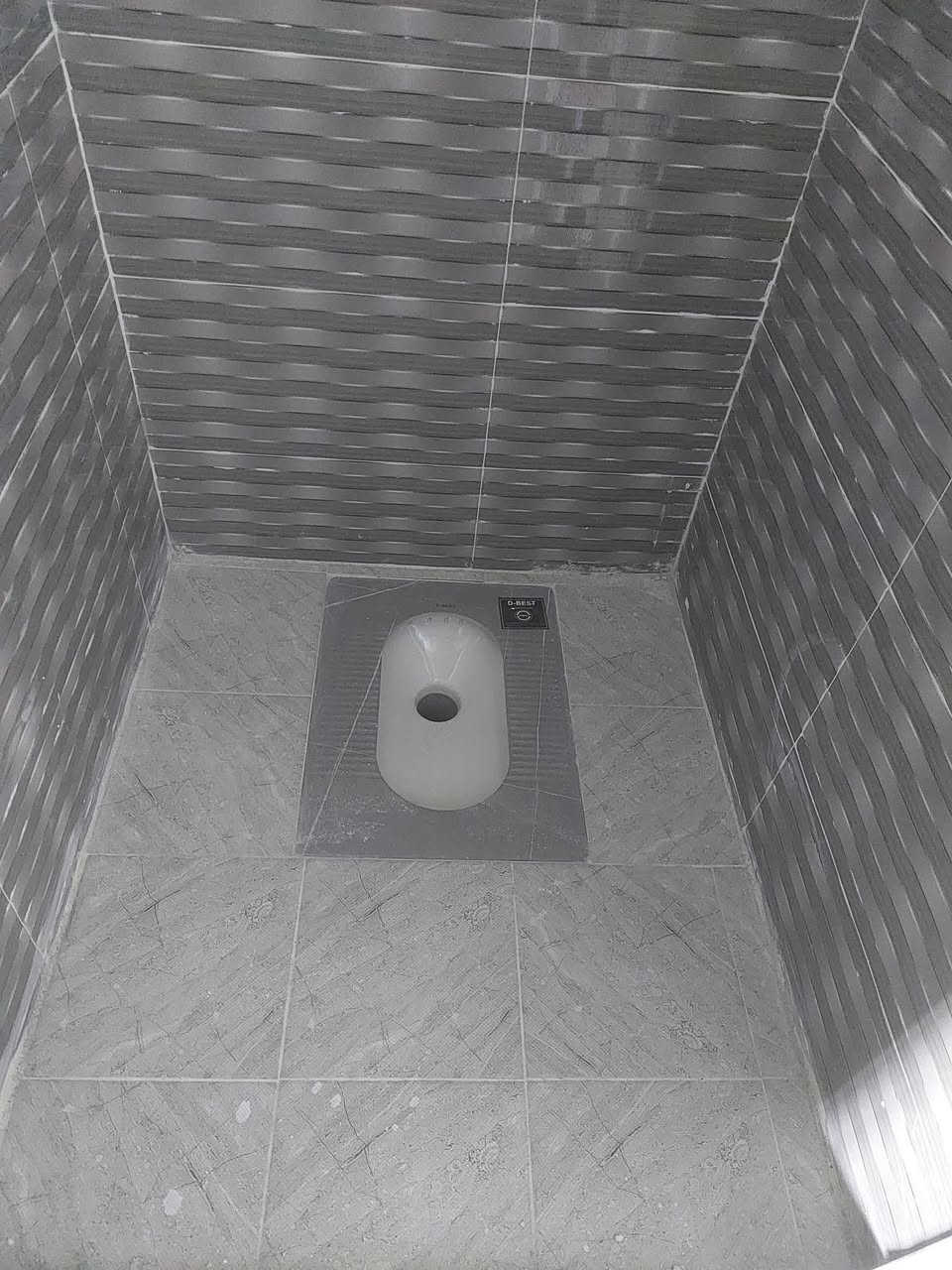 جزء من اعمالنا مدينة الفلوجه ونواحيها عمل السيراميك الكاشي البورسلين مرمر جدار وارضي بكافة انواعه متفرغين حاليا للتواصل
***********   ***********
