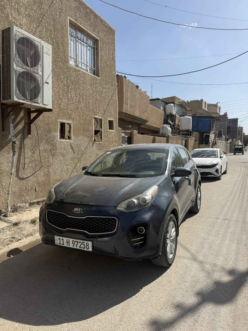 سلام عليكم احبتي الكرام
سبورتج موديل ١٧

شاشه صغيره 

مثبت سرعه 

تبريد قطعتين بشرط ثلج 

مكينه وكير مكفولات   GDi

لغود وشواصي كفاله بشرط السياره مال بيت دوام بيت لاغير 

رقم بغداد انكليزي شرط التحويل 

حادثها بنيد بس موجود يمك رقم الشاطي وحادثها هم موجود يمك با امريكا الدعاميه نفسها راجعه البلاديه 

السعر اتصل وبخدمتك 

مكانها: واسط الصويره 

الهاتف:***********
