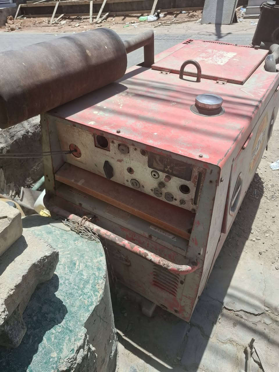 البيع مولده ياباني محرك وتوليد ياباني
20 انبير  2 بستم كاز  كاتم نظيفه اقتطاديه صرف الكاز
السعر 750 الف  قفل  عاطل الواتر بم فقط
عنوان نجف مقبل مستشفى الماني
الموبايل     ***********       ممنون
