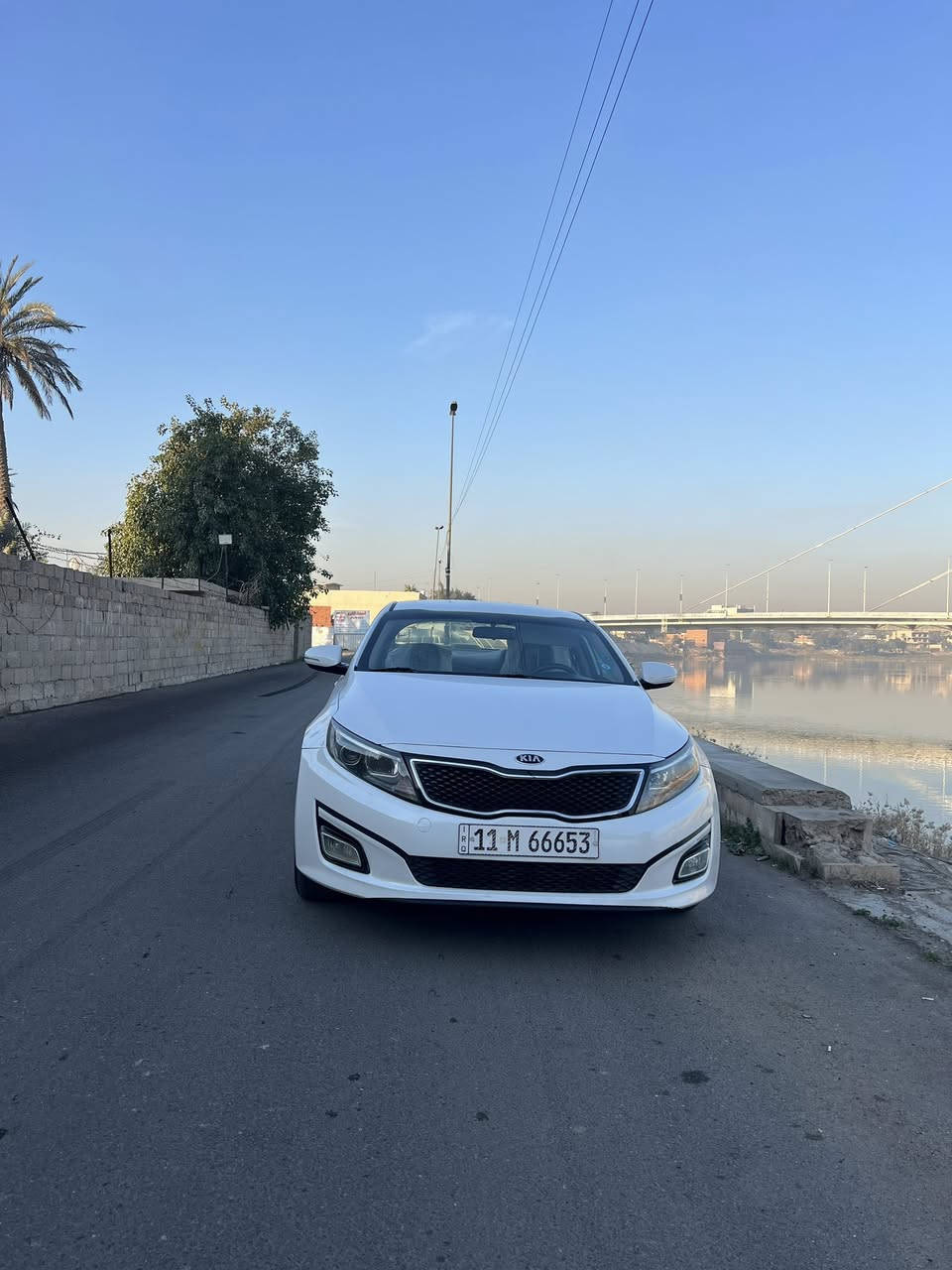 السلام عليكم جميعا
كيا اوبتما 2015 خليجي محرك 2000 دوش مال الشركة الدولية 
السياره مكفوله من الصبغ والضربه 
بيها بارد عله كد شبر 
المحرك والكير مكفولات عله وضع الشركة 
السيارة جاهزة من كلشي كاملة مكملة 
مابيها نقص اي شي 

منضومة زنون اصلية 
شاشة كامرة 

مكاني بغداد الكرخ 
للاستفسار ***********
