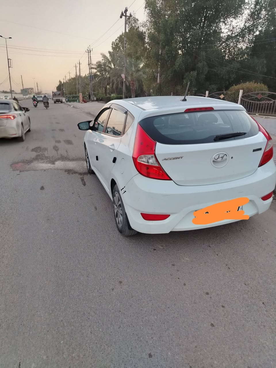 سلام عليكم عندي اكسنت هاجباك البيع موديل 2013 وارد أمريكي سياره جديده وحلوه محرك كير مكفولات وارد حادثه جاملغ بدون دواخل وسونار موجود رقم بغداد بسمي سعر 87 العنوان بغداد رقم تلفون ***********
