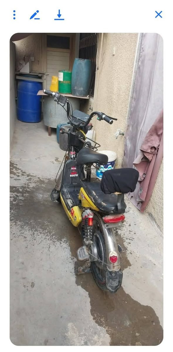 السلام عليكم ورحمة الله اخوان دراجة شحن لبيع وبسعر مناسب وكهربايتهة شغلة بس بطاريات هابطات وتوصل خاص


**إذا كنت صاحب هذا الإعلان وتريد حذفه لأي سبب، رجاءا أرسل رسالة إلى الدعم الفني**