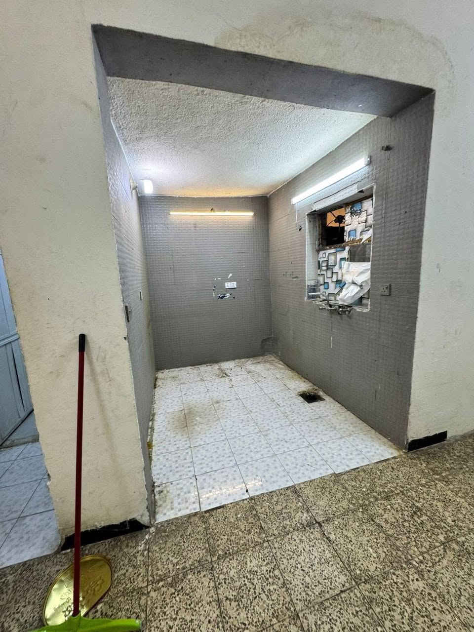 #للايجار_في_السيدية
دار سكني المساحة 150م نضيف جداً

يحتوي ع ثلاث غرف وصالة ومطبخ وخدمات 

السعر 700 الف قفله

للاسـتفسـار الاتـصال علـى الارقـام التـاليه  او زيـاره مكـتب عبدالله الرفيـعي السيـديه_شارع الضـباط_ مقابل مجـمع لحـوم جويـلي 
#مكتب-عبدالله-الرفيعي
***********
‏‭0770 010 5930‬
‭+964 770 712 2380‬
━━━━━━━━━━━━━━━
#بيت #عقارات #منزل #بيع #وساطة_عقارية
#شركة #سيدية #بغداد #عراق
#عقارات_السيدية
#عقارات_الكرخ #ايجار_تجاري
#بنايات_سكنية
#عقارات_القادسية #عقارات_اليرموك #عقارات_المنصور
#عقارات_الحارثية #عقارات_الكاظمية #عقارات_الاعظمية
#عقارات_العطيفية #عقارات_حي_الجامعة
- [ ]
