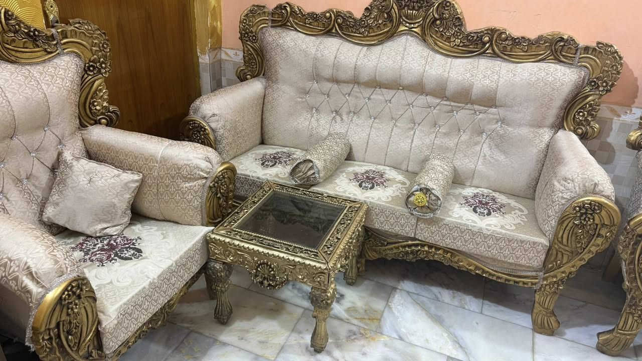 تخم عدد ثنين ملكي صاج حفر درجة اولى مع طبلات عدد 6 السعر مليون ونص وبي مجال نضافة 100‎%‎
المكان شطرة 
رقم:***********
