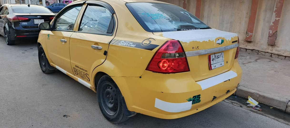 افيو تكسي رقم بغداد محرك استرة داخل لونين الموديل 2009 السعر 50 وبيه مجال لتواصل ***********
