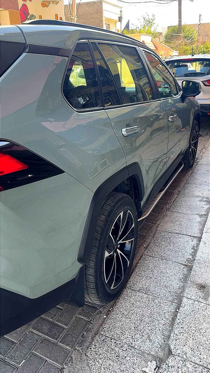 •••
Rav4 

سيارة تويوتا راف فور RAV4 موديل XLE 2019
لون سمنتي وارد أمريكي
رقم بغداد الجديد هزه فحص سنوية 
 شاشة لمس كار بلي
لايت ليد
اشاير بلمري
خمس كامرات محيطية
دخول ذكي
اوتو هولد واتو ستوب
تشغيل بصمة + بصمة ابواب
صندوق كهرباء
فتحه سقف
كشنات مخمل
رادار امامي +رادار جانبي + رادار خلفي + نقطة عمياء 
مانع انزلاق
مانع تصادم
تحدير الخروج عن الطريق
قيادة ذاتية
كروز سرعة
تبريد قطعتين
حساس اطارات عدد اربعة
باتري جديد تخم تايير
صور الحادث داخل المنشور
ارضية مغلفة جلد اصلي
مغلفه مانع صوت
السعر/ 18800 $ 
مكان سيارة السيدية
رقم الهاتف /
***********@
