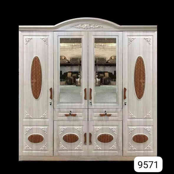 #كنتور 4 بـاب بسعر جداا مُناسب
🍒القياسات:
الارتفاع : 210سم
العرض : 200سم
العمق  : 50  سم

شد براغي وليس كبس شغل مرتب
الابواب ولمجرات كله مفتاح قفل🔵

توصيل بغداد ومحافظات
تواصل واتساب ***********
