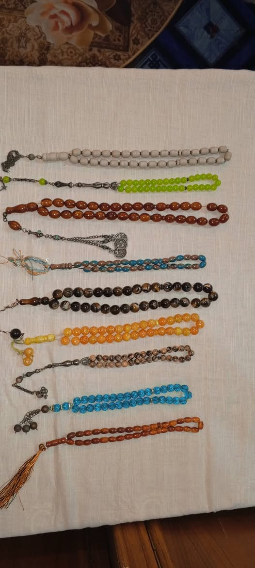 البيع خواتم وخرز  وسبح  وسوارات فضه عيار925شاكرات رقم صاحب الاغراض ***********قليلون تواجد عل فيسبوك الاتصال علا خط فقط شراي وعلا باب الله وافق الادمن المحترم إذ باب رزقي ماعندي توصيل بدون حراج
