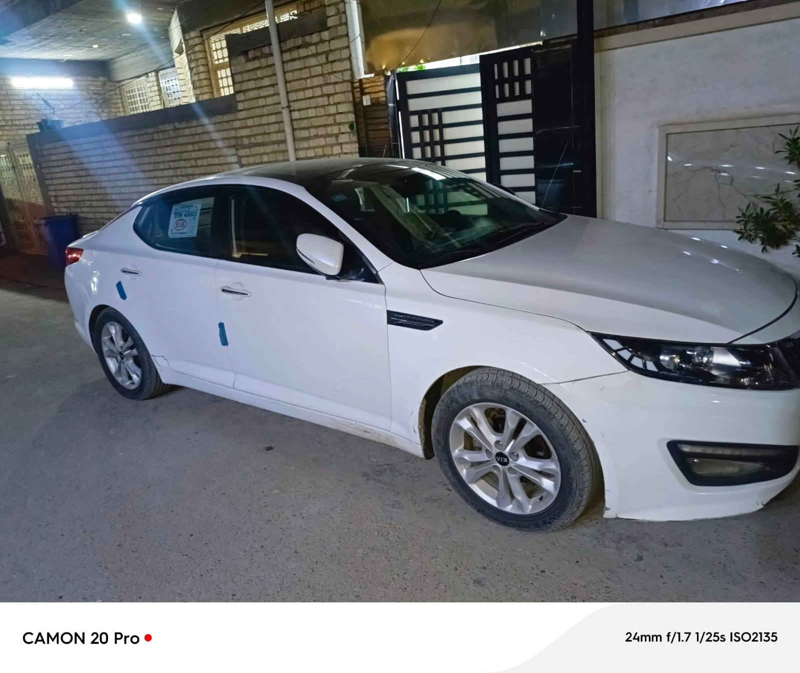 سلام عليكم ورحمة الله وبركاته
من رخصة الأدمن أوبتيما موديل 2011 
بيها ٣قطع صبغ فقط السعر ١١٥ بيها مجال بسيط 
***********
