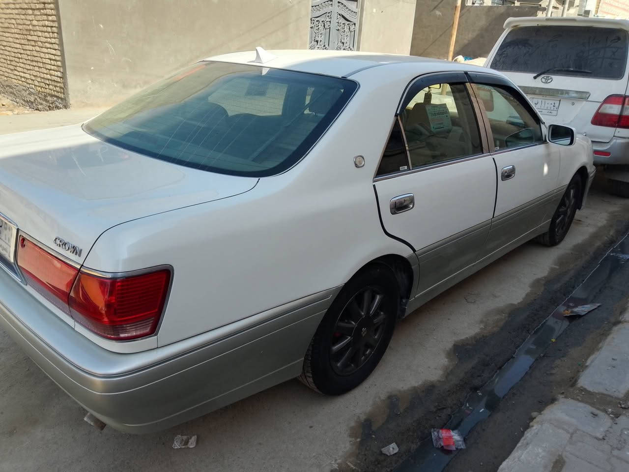 السلام عليكم
ملكه قرار 48 مدفوع كمركه مسؤل بمداوره وتحويل بسمك 
ملكه سياره فول 4 دكم

كير محرك باكيت حداديه تخم تاير كله جديد
كهربايات تبريد قطعتين ثلاجات كله واحد ع واحد مري شفط فول سياره عدا الفتحه صبغ جاملغ خلفي مابيه ضربه قويه يعني صبغ جماليه وبيها جاملغ كدام مبدل مال كصه
بيع فقط مكاني سماوه الخضر ***********
السعر 120 وبيه مجال بسيط
